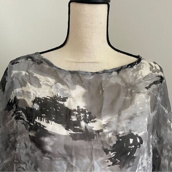 Gibson Abstract Black Sheer Peplum Blouse‎ size XS Watercolor Lightweight Top - Picture 6 of 12